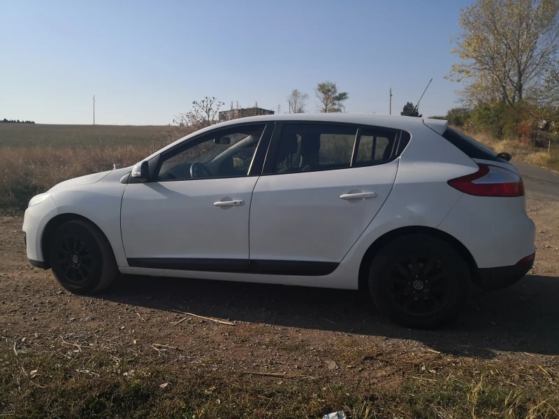 Renault Megane 1.2TCE, снимка 2 - Автомобили и джипове - 48841297