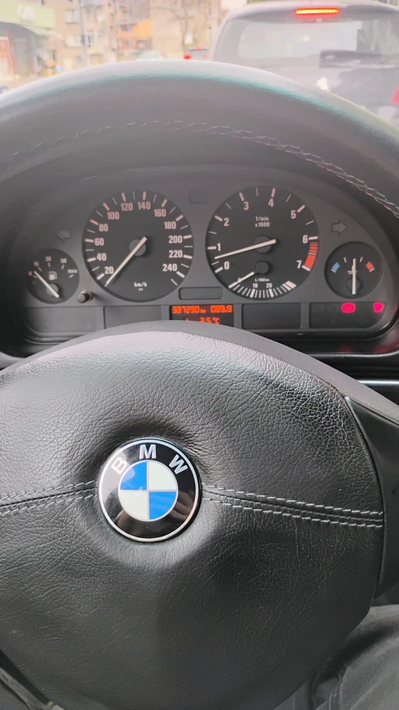 BMW 523, снимка 5 - Автомобили и джипове - 48868449