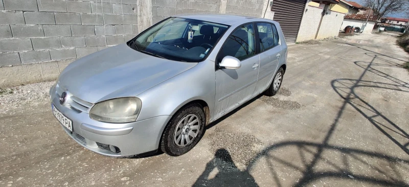 VW Golf 1.6 fsi, снимка 2 - Автомобили и джипове - 49343853