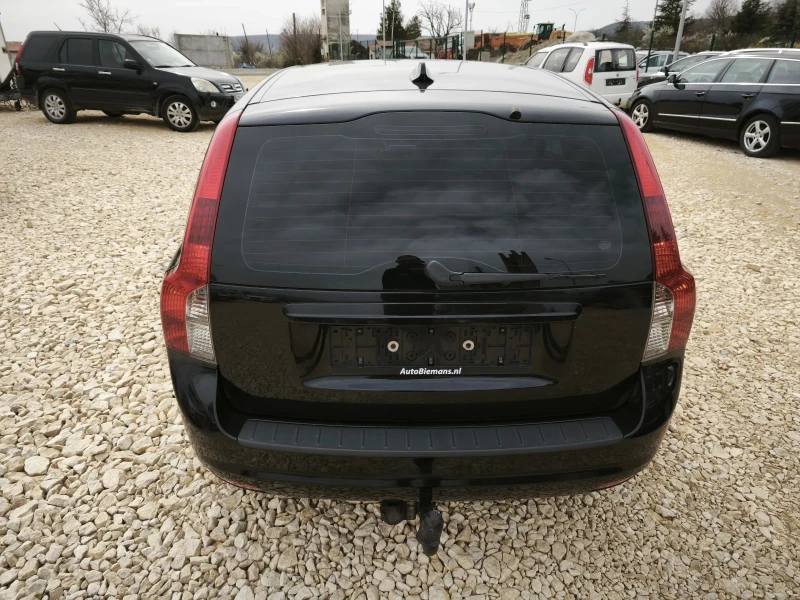 Volvo V50 2.0D* Автоматик* Бартер* Лизинг, снимка 4 - Автомобили и джипове - 49506434