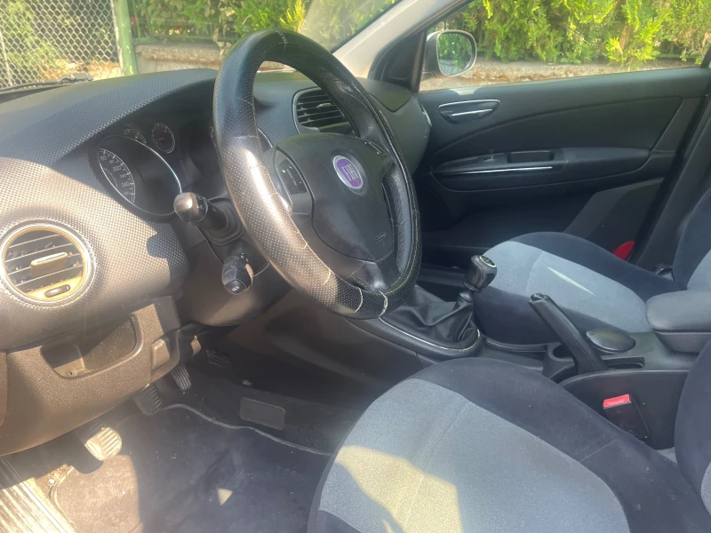 Fiat Bravo 1.9 MultiJet (120 Hp), снимка 15 - Автомобили и джипове - 51730304