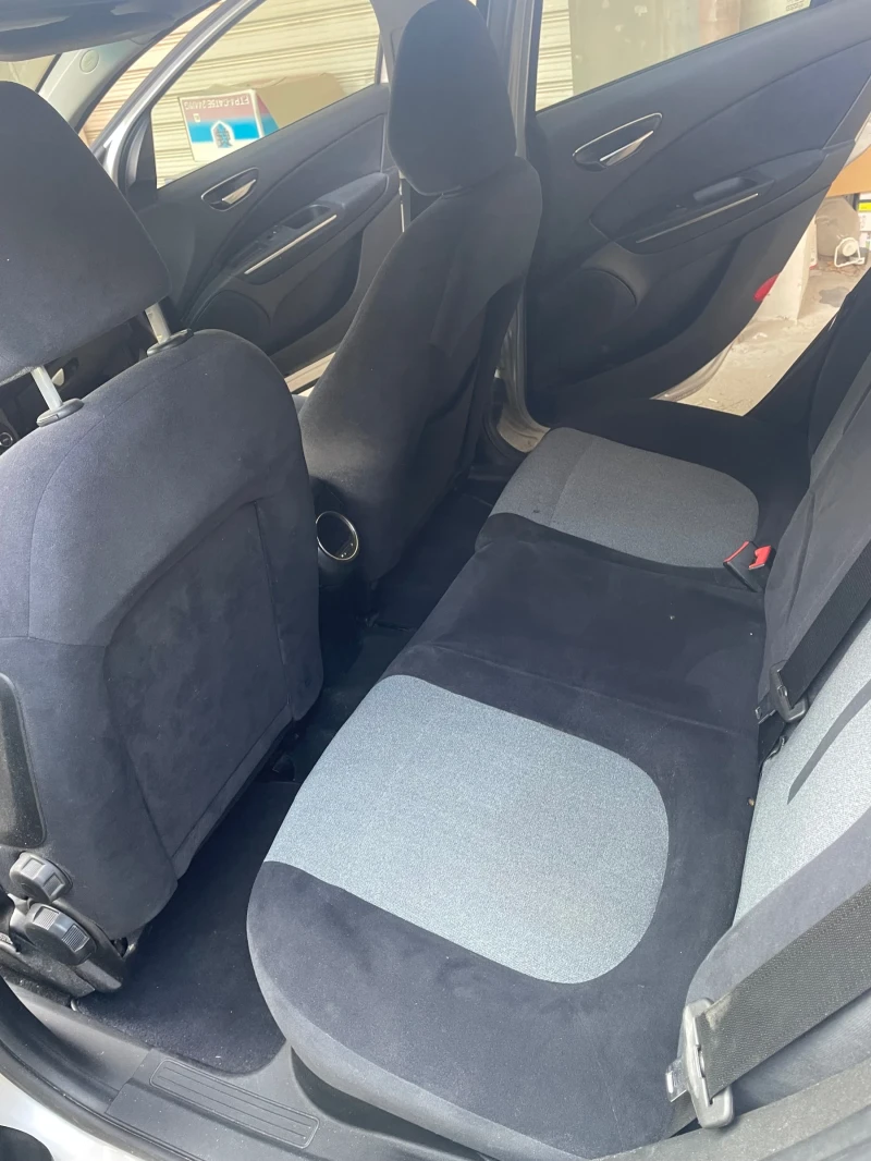 Fiat Bravo 1.9 MultiJet (120 Hp), снимка 13 - Автомобили и джипове - 51730304
