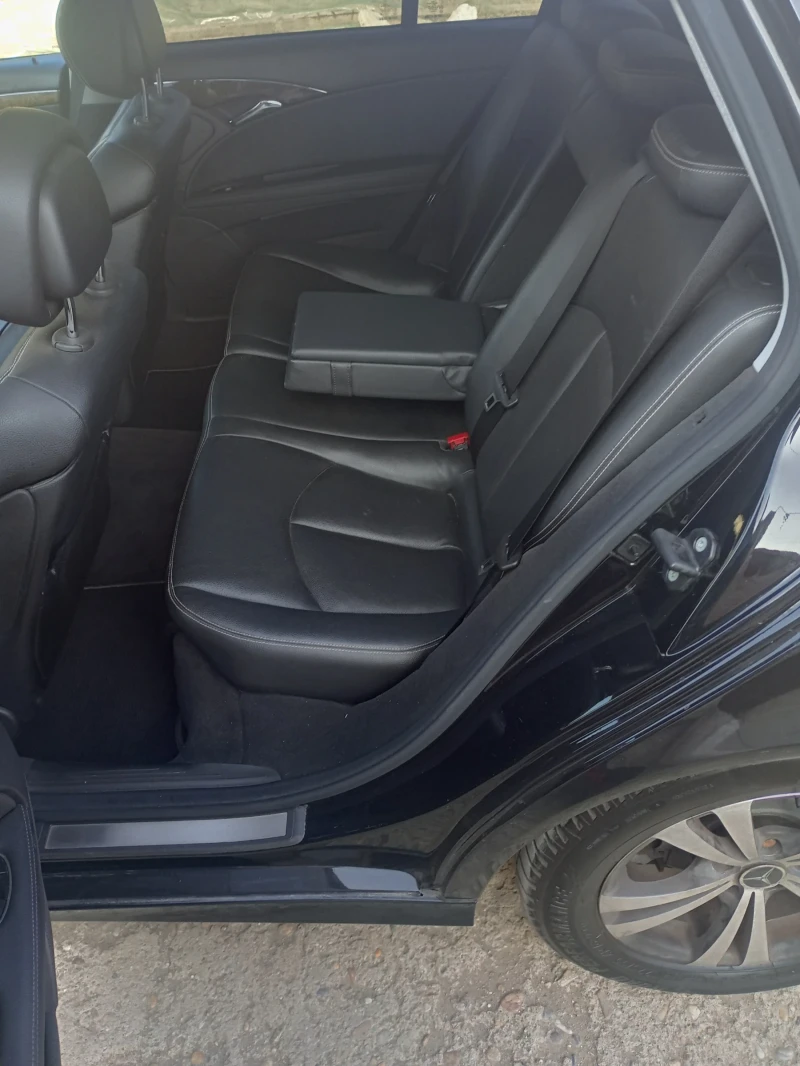 Mercedes-Benz E 280 CDI V6 AVANT-GARDE FULL , снимка 8 - Автомобили и джипове - 51331404
