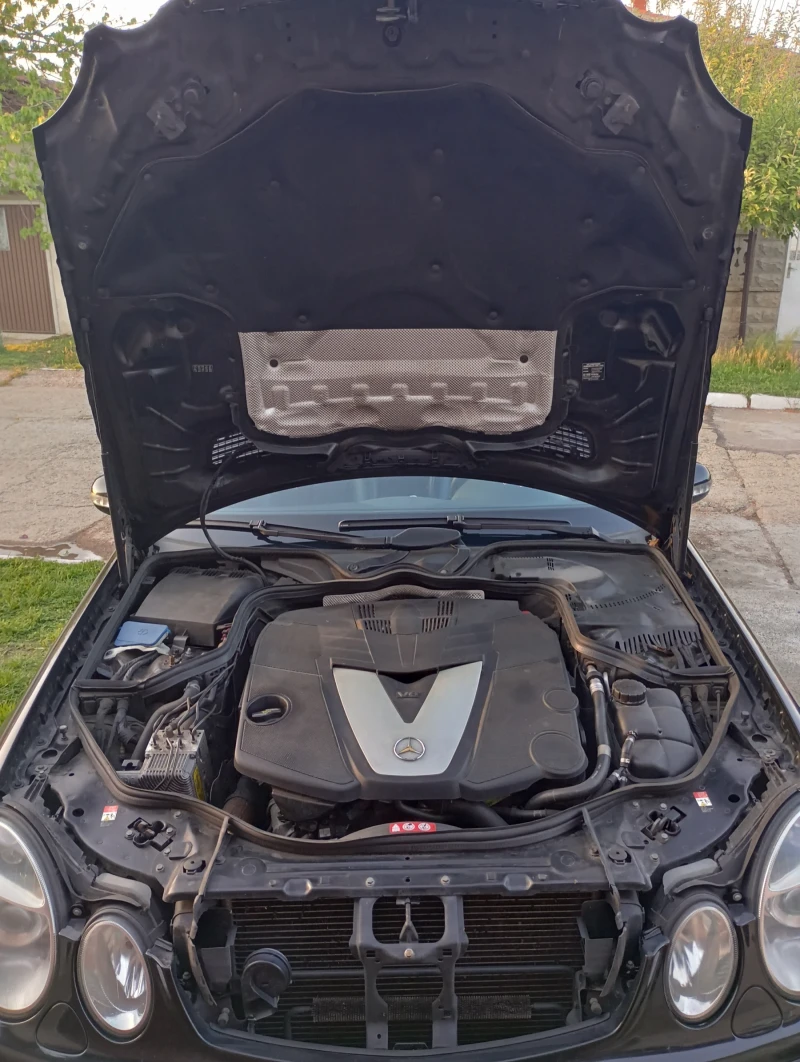 Mercedes-Benz E 280 CDI V6 AVANT-GARDE FULL , снимка 9 - Автомобили и джипове - 51331404