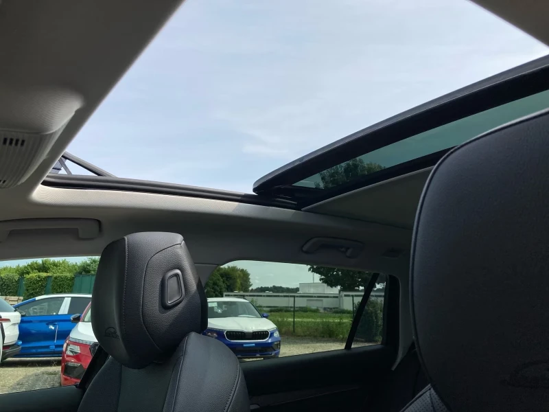 Skoda Superb L&K/265HP/4X4/MATRIX/PANO/CAM/DIGITAL/730v, снимка 12 - Автомобили и джипове - 51974775