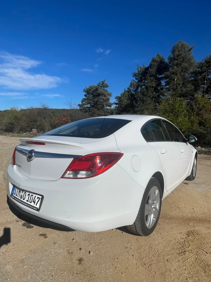 Opel Insignia, снимка 4 - Автомобили и джипове - 52870351