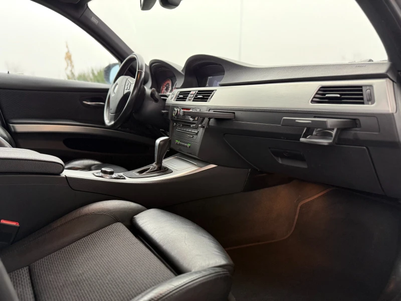 BMW 325 LCI/Keyless/Navi, снимка 9 - Автомобили и джипове - 53296978