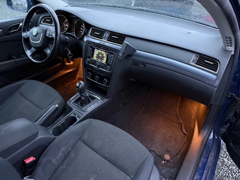 Skoda Superb * 2.0TDI* 140HP* NAVI* EURO 5* , снимка 11 - Автомобили и джипове - 53577230