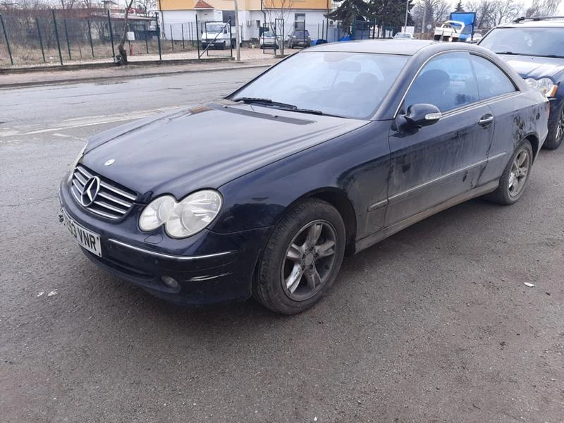 Mercedes-Benz CLK 270 cdi, снимка 3 - Автомобили и джипове - 35885050