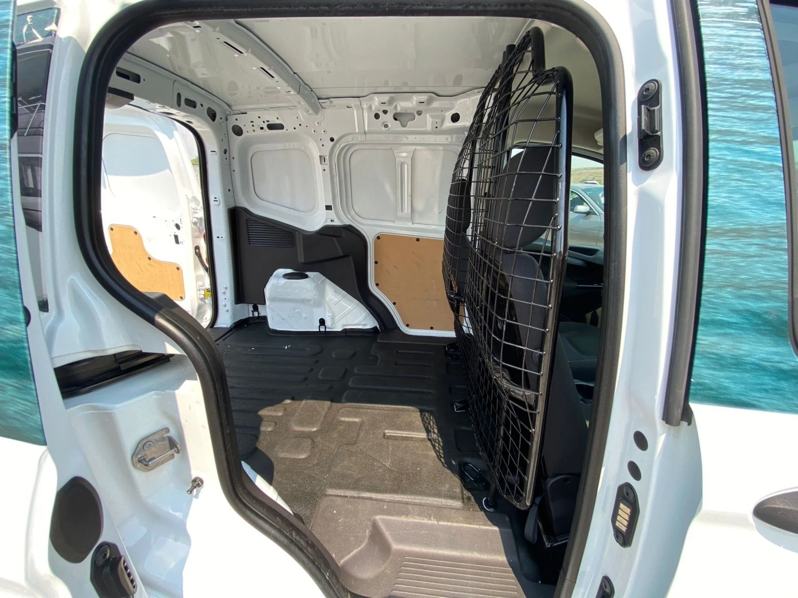 Ford Courier 1.5tdci - изображение 6