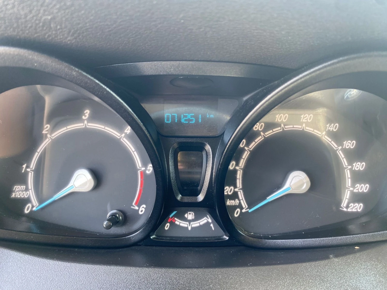 Ford Courier 1.5tdci - изображение 2