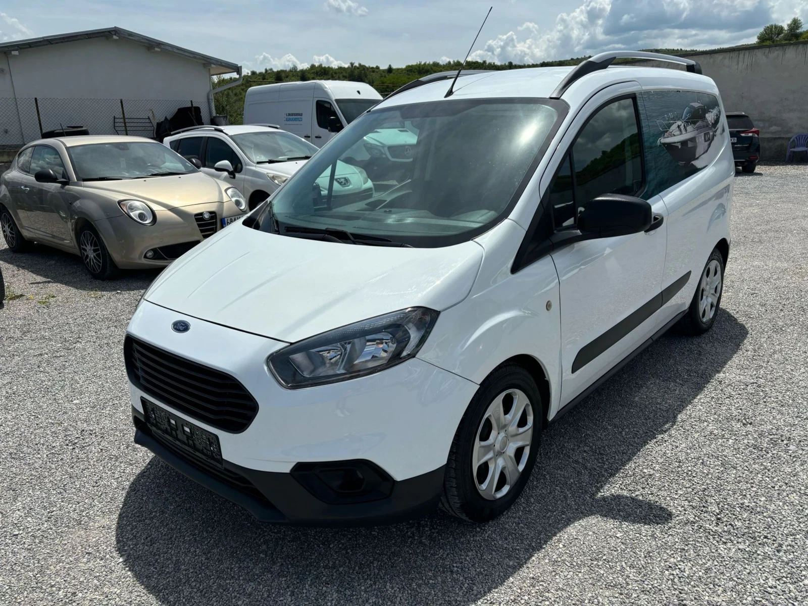 Ford Courier 1.5tdci - изображение 8