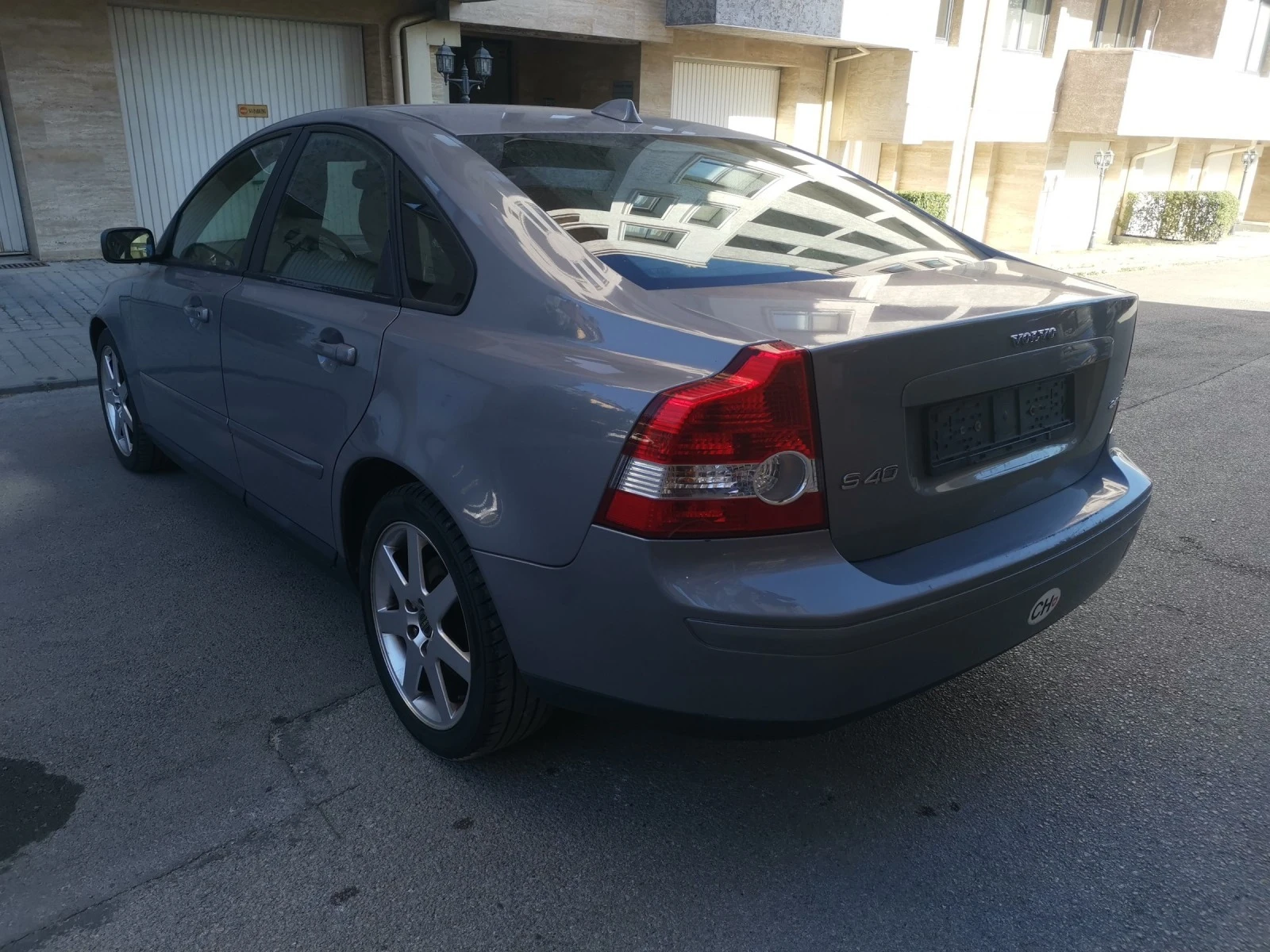 Volvo S40 2.4 Swiss - изображение 5