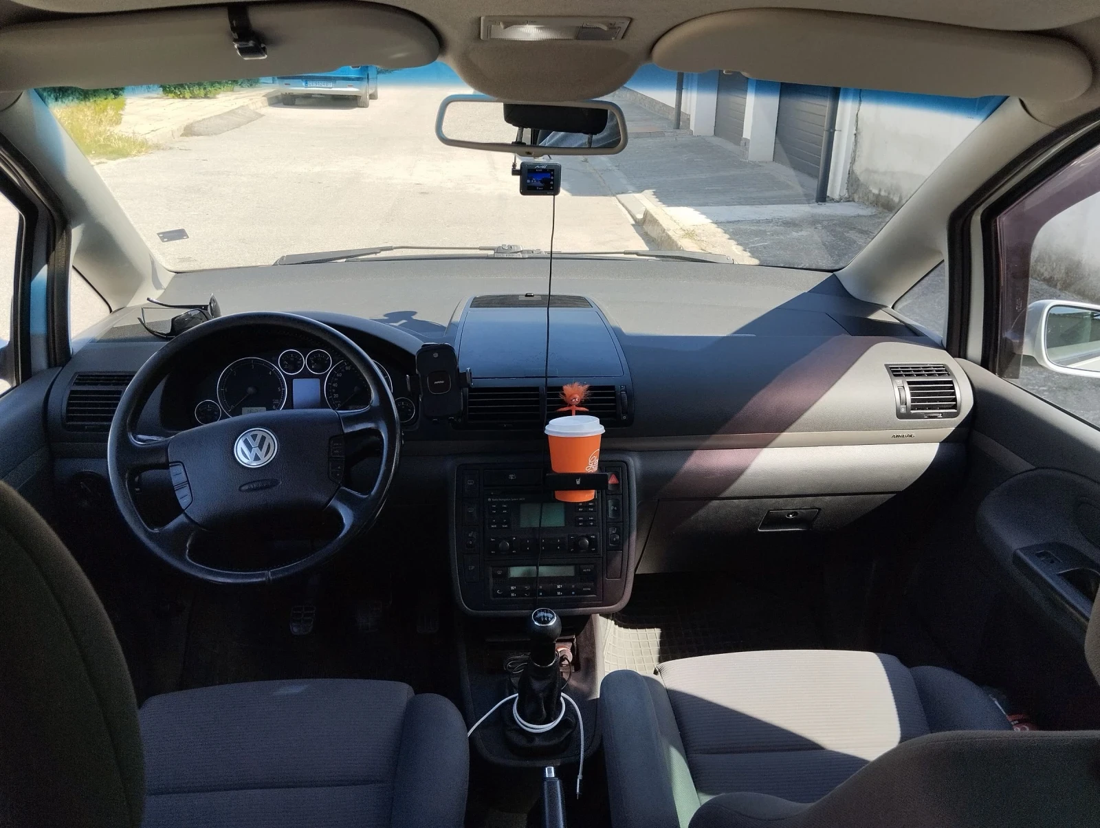 VW Sharan 1.9 tdi 131к.с. - изображение 9