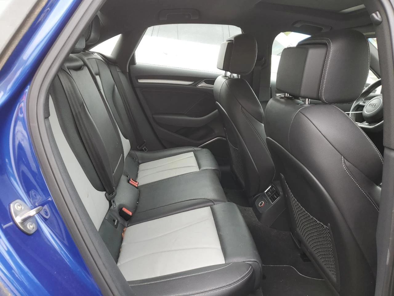 Audi S3 PRESTIGE* Distronic* Bang&Olufsen* FULL LED* Пано* - изображение 10