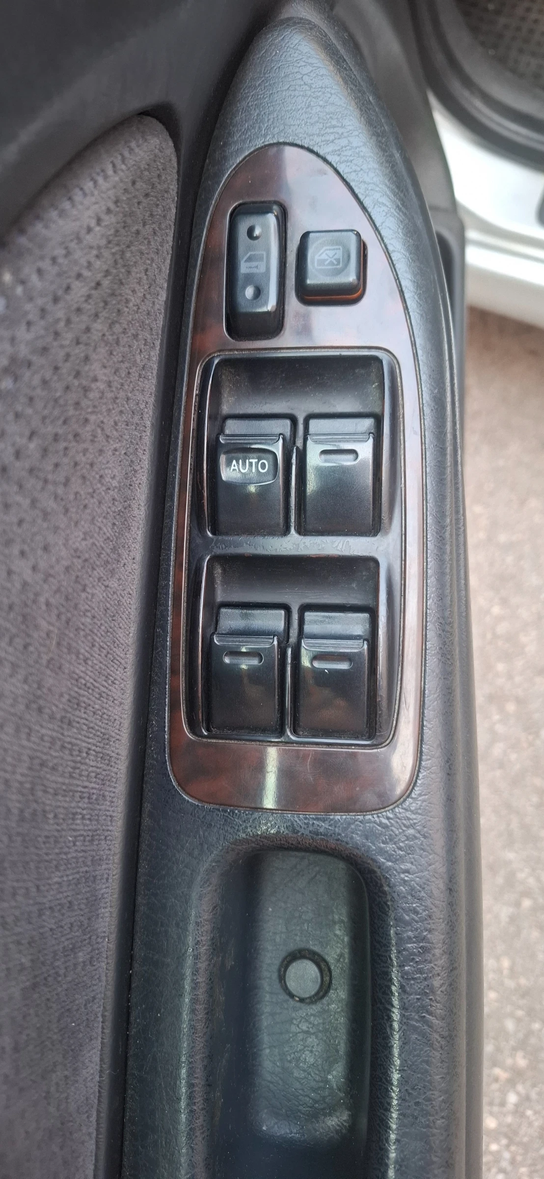 Toyota Avensis  - изображение 7