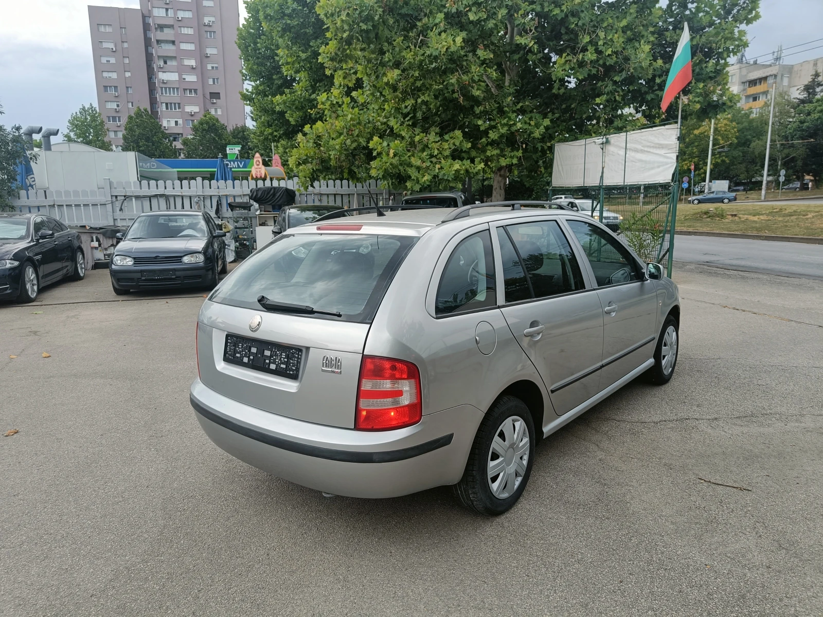 Skoda Fabia 1.4 BARTER 80 - изображение 5