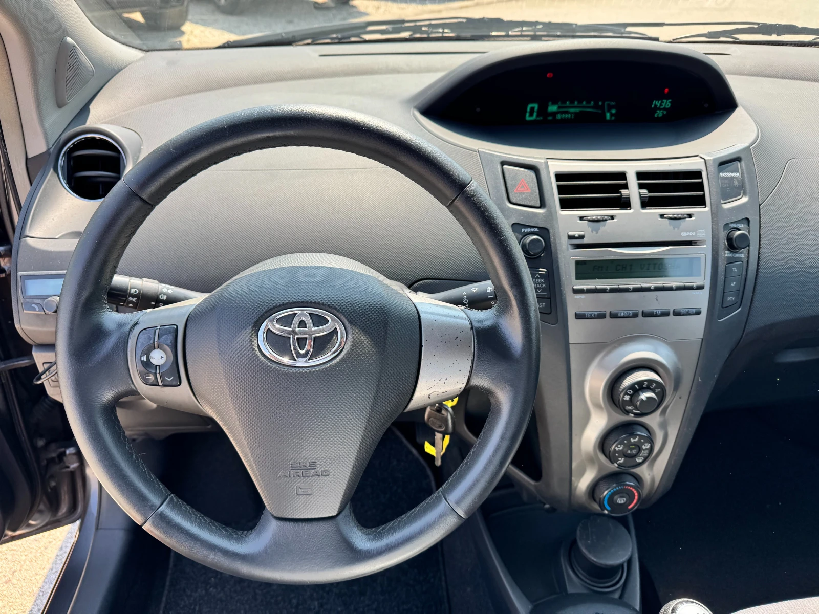 Toyota Yaris 1.4D4d 90k.с 6ск.FACE 2009г. - изображение 9