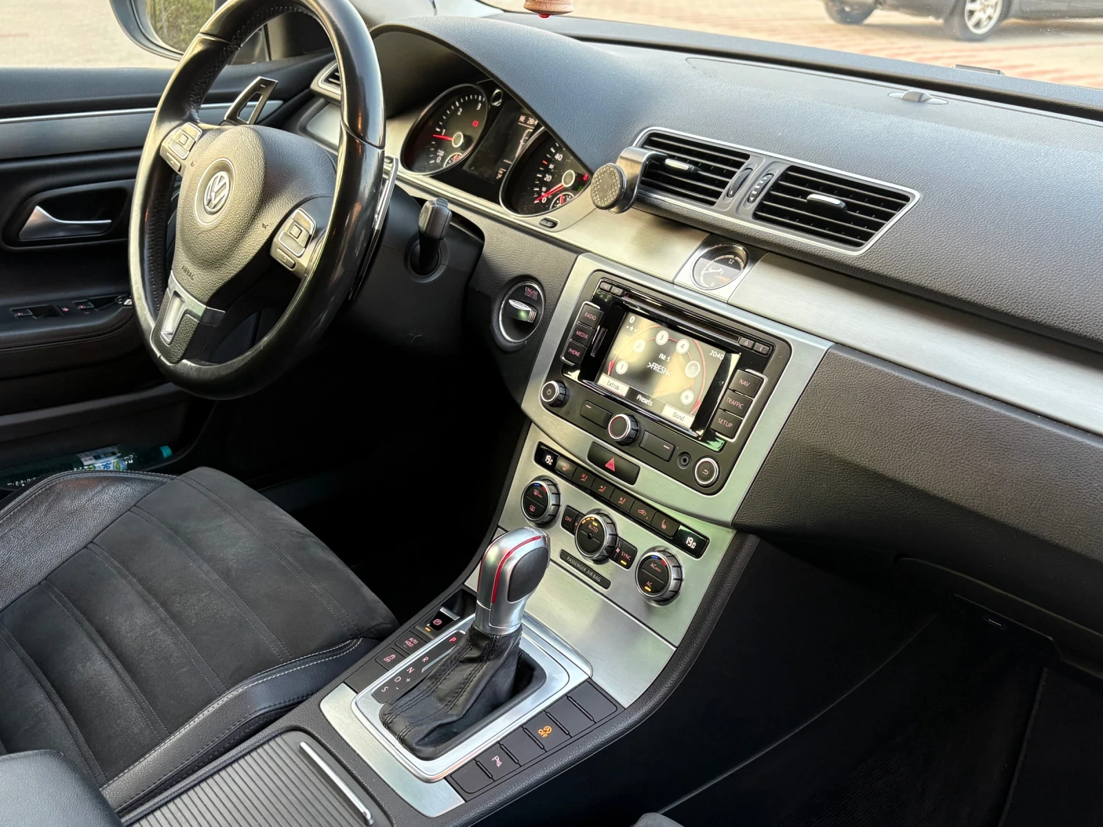VW Passat CC - изображение 9