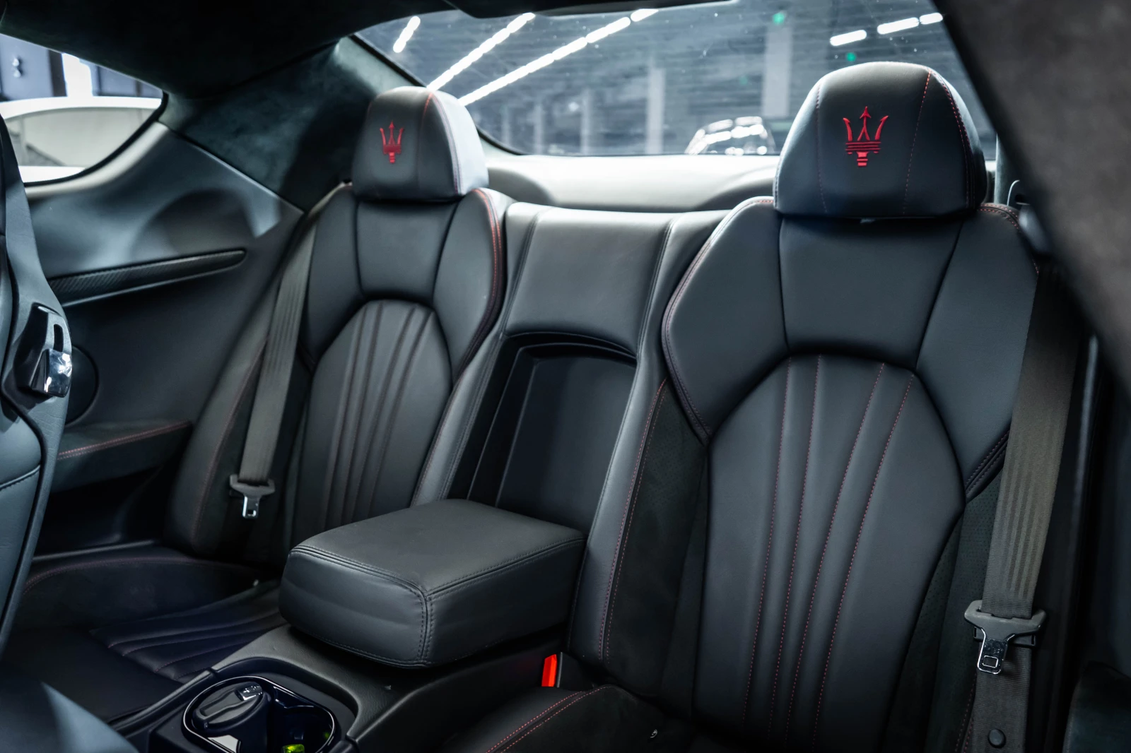 Maserati GranTurismo MC Sport line* Carbon* Alcantara* H/K* 20 | Mobile.bg   15