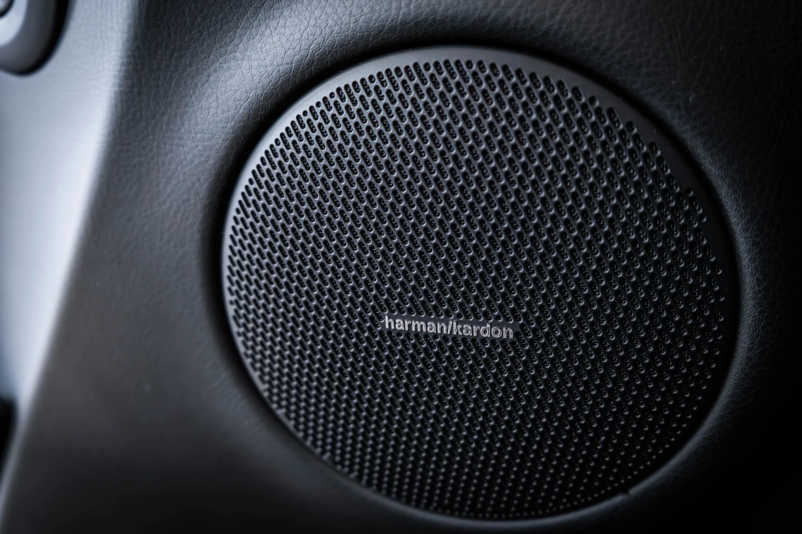 Maserati GranTurismo MC Sport line* Carbon* Alcantara* H/K* 20 | Mobile.bg   17