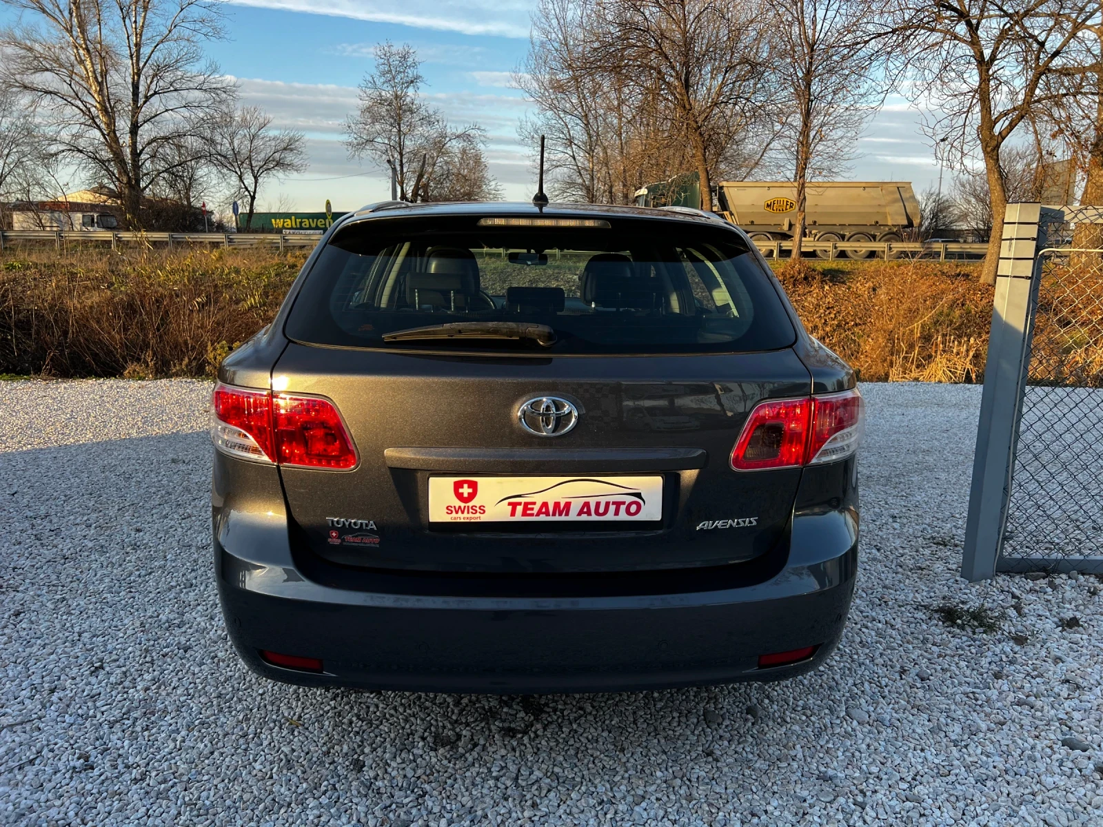 Toyota Avensis 2.0i SWISS TOP - изображение 4