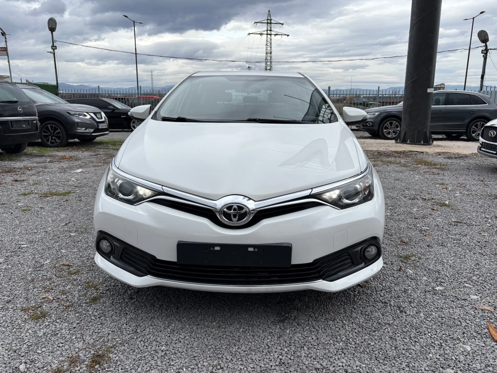 Toyota Auris 1.6 D  - изображение 2