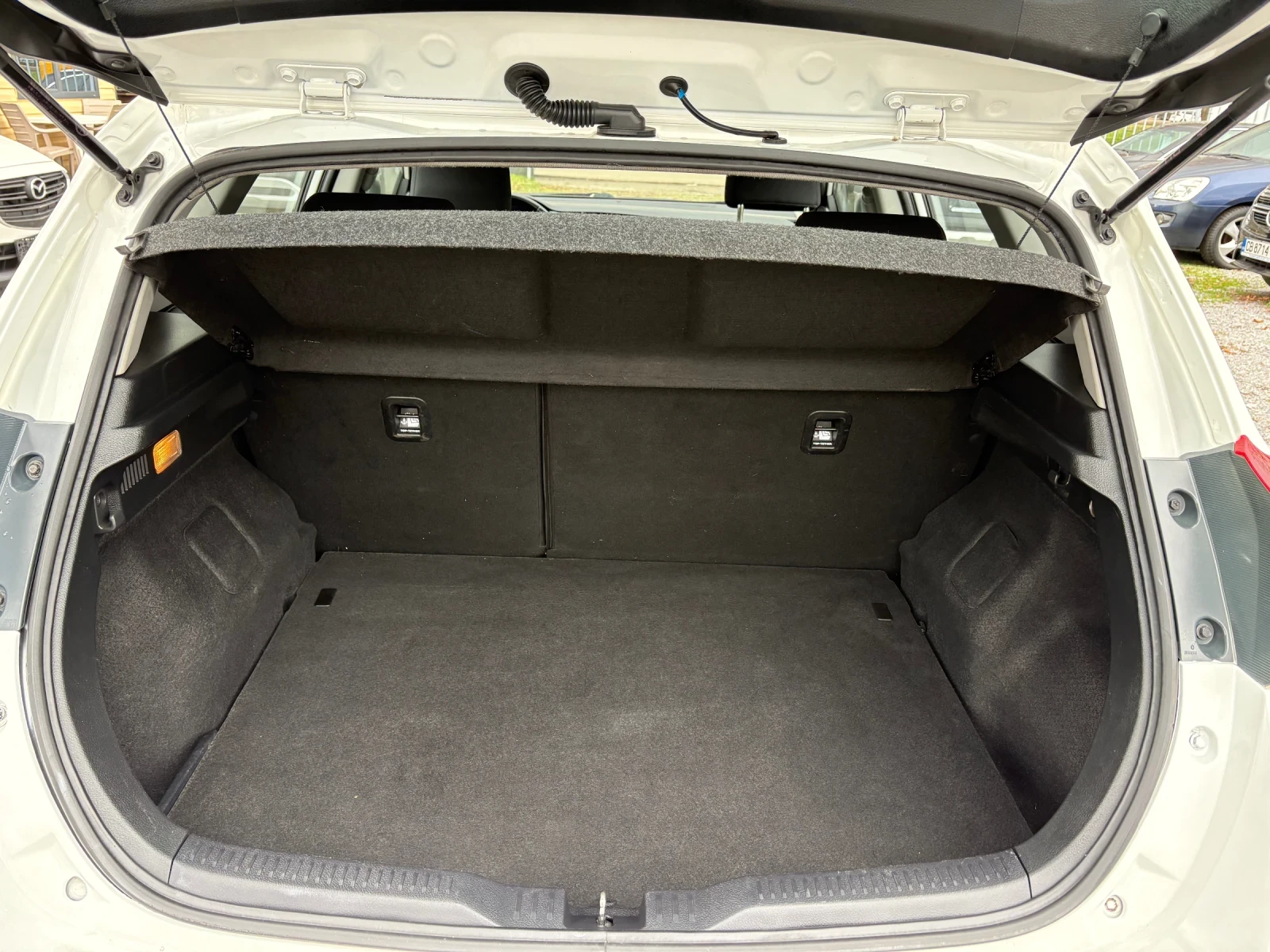 Toyota Auris 1.6 D  | Mobile.bg � ����������� 15
