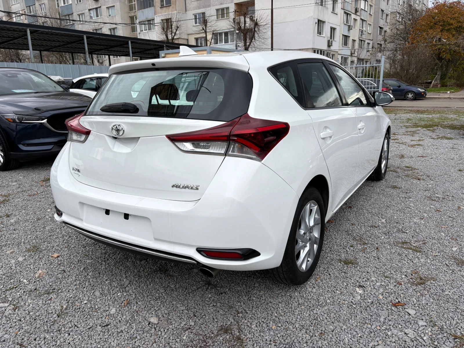 Toyota Auris 1.6 D  - изображение 5