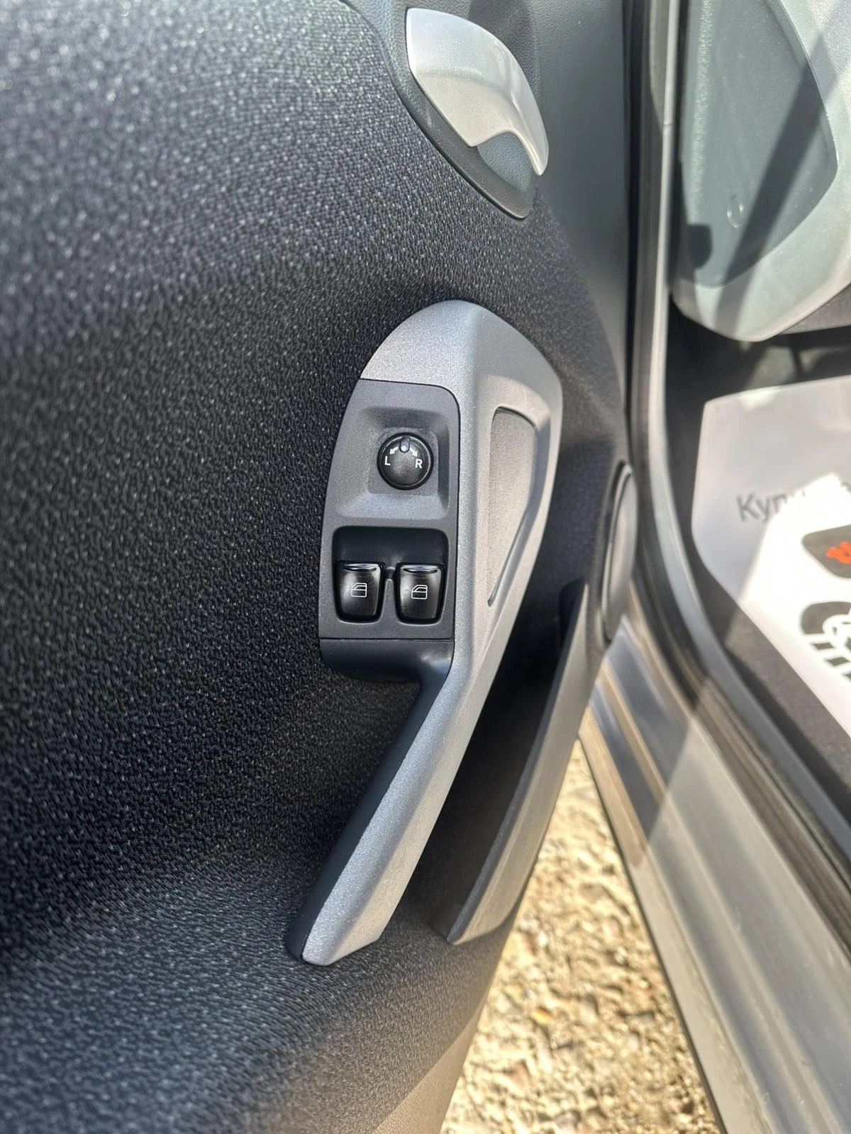 Smart Fortwo 1.0i Aвтоматик, снимка 16 - Автомобили и джипове - 54056537