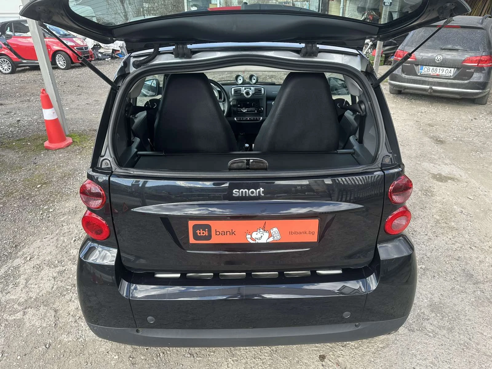 Smart Fortwo 1.0i Aвтоматик, снимка 17 - Автомобили и джипове - 54056537