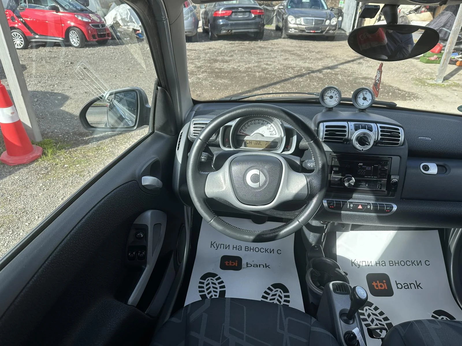 Smart Fortwo 1.0i Aвтоматик, снимка 11 - Автомобили и джипове - 54056537