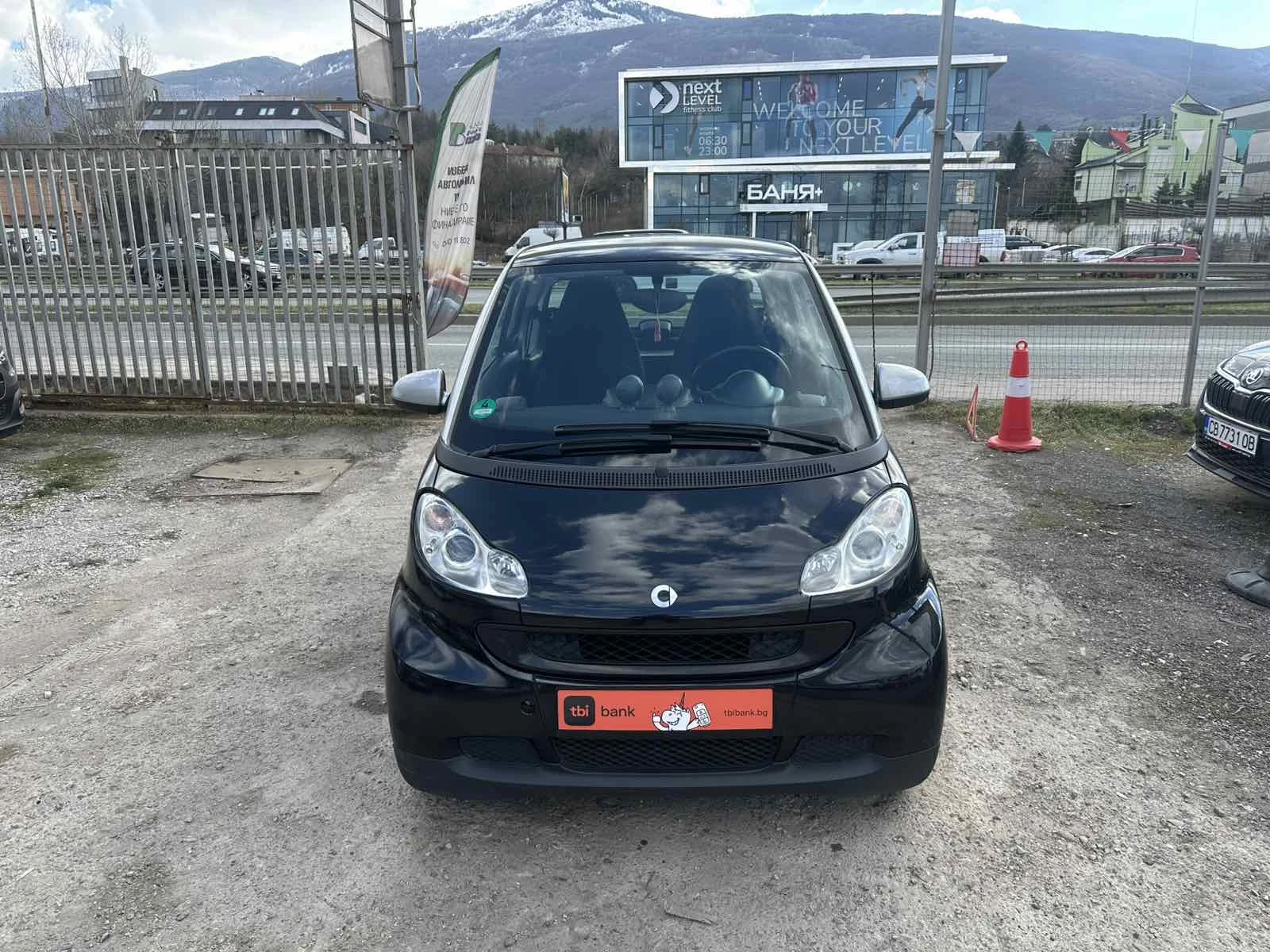 Smart Fortwo 1.0i Aвтоматик, снимка 5 - Автомобили и джипове - 54056537