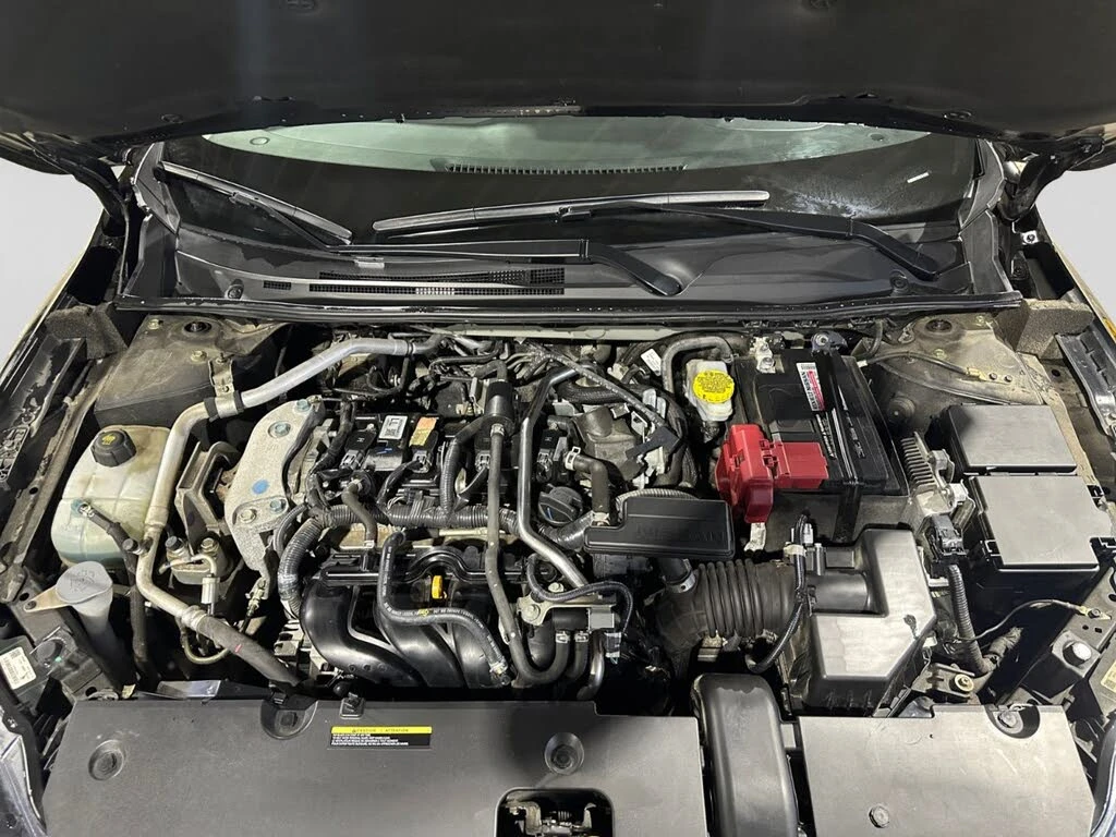 Nissan Sentra S FWD АвтоКредит  (ЦЕНА ДО БГ), снимка 4 - Автомобили и джипове - 54060020