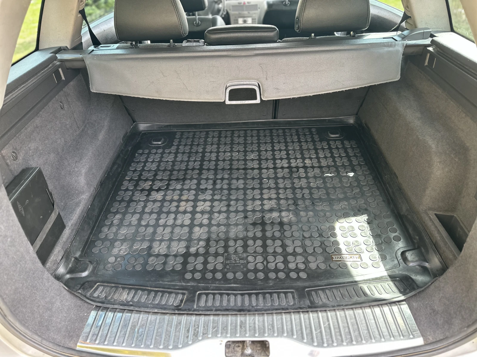 Opel Astra 1.7 CDTI, снимка 8 - Автомобили и джипове - 54199193