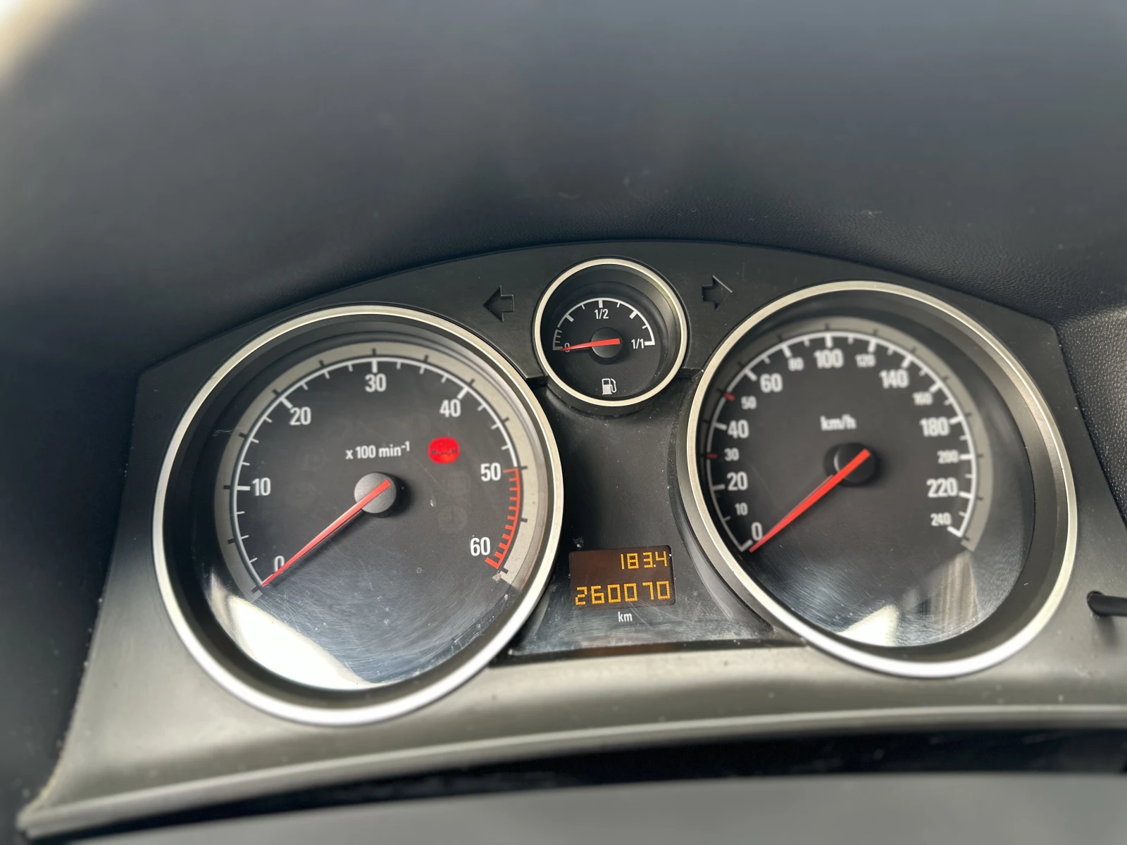 Opel Astra 1.7 CDTI, снимка 5 - Автомобили и джипове - 54199193