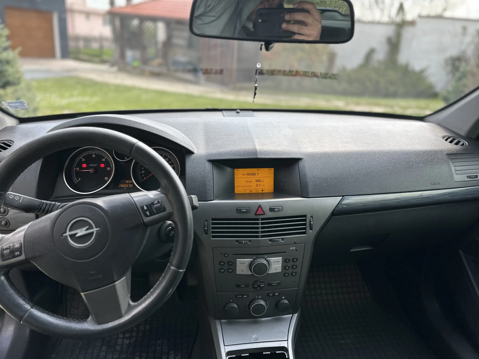 Opel Astra 1.7 CDTI, снимка 10 - Автомобили и джипове - 54199193