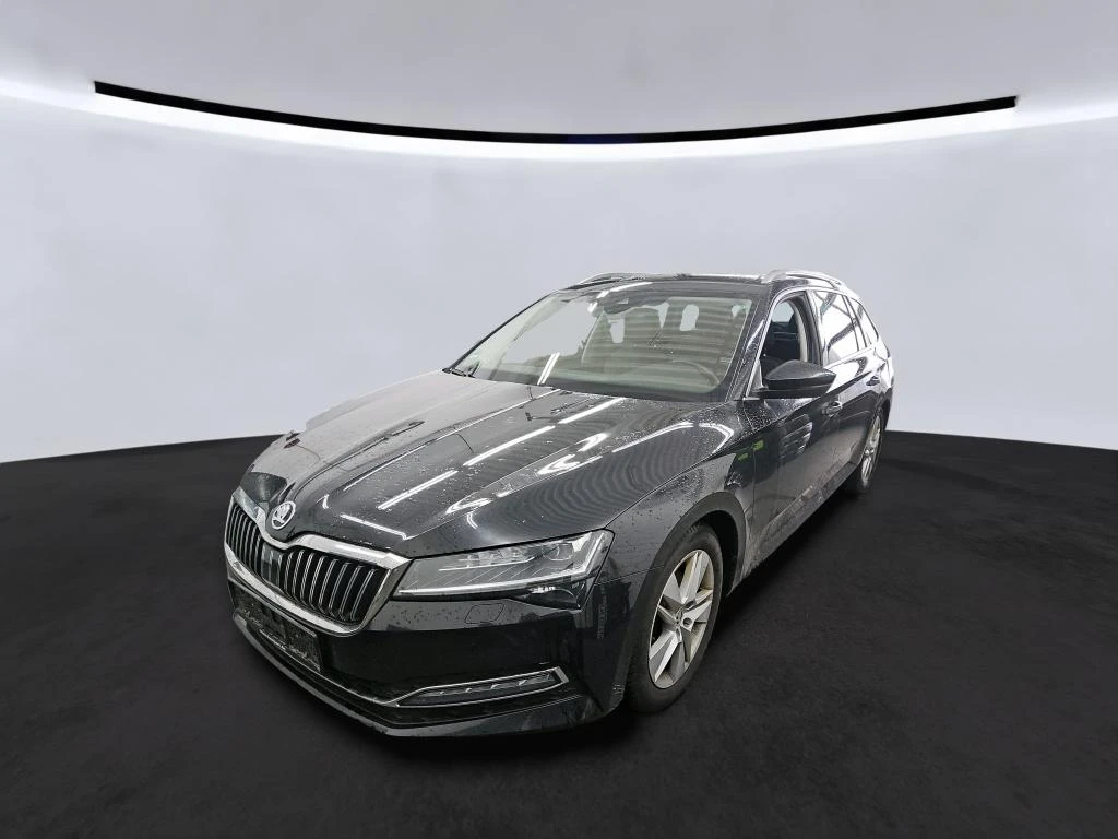 Skoda Superb 2.0 TDI 4x4 Premium Edition Кожа Масаж Обдухване, снимка 2 - Автомобили и джипове - 54336182