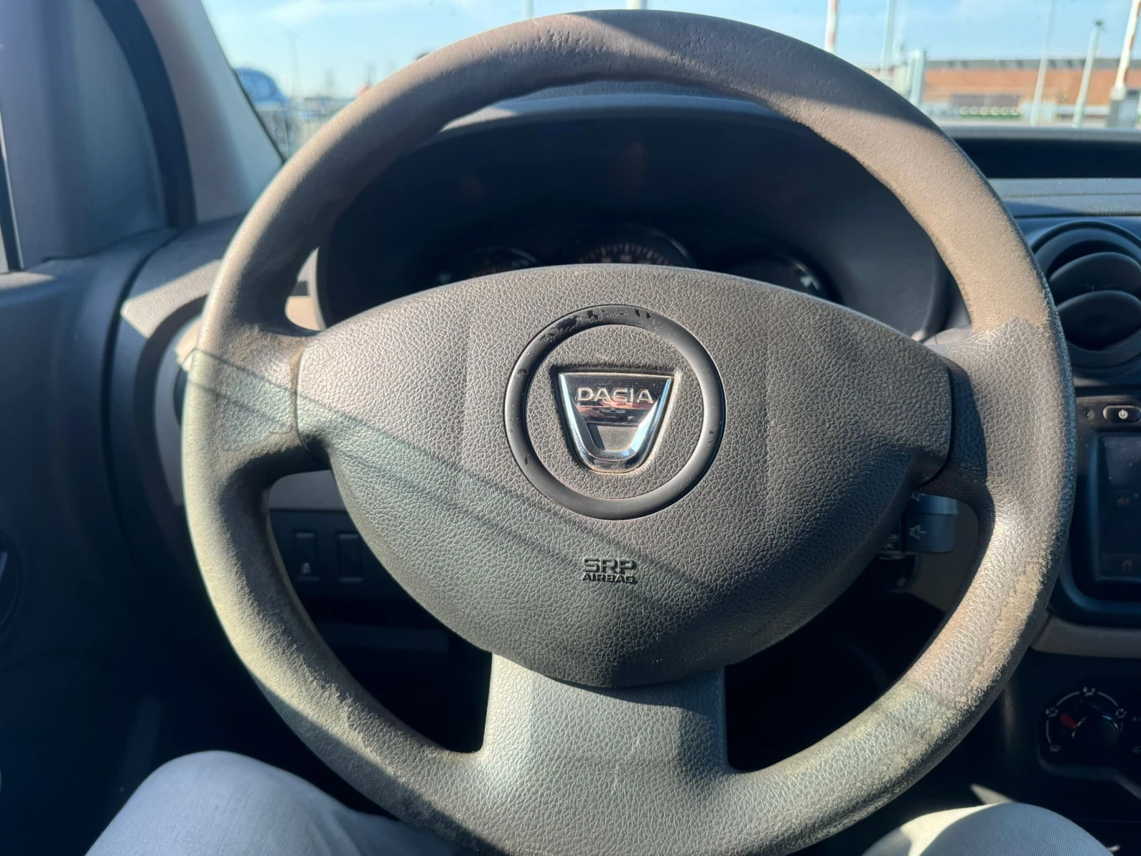 Dacia Dokker 1.5 D Навигация / Климатик, снимка 10 - Автомобили и джипове - 54371247