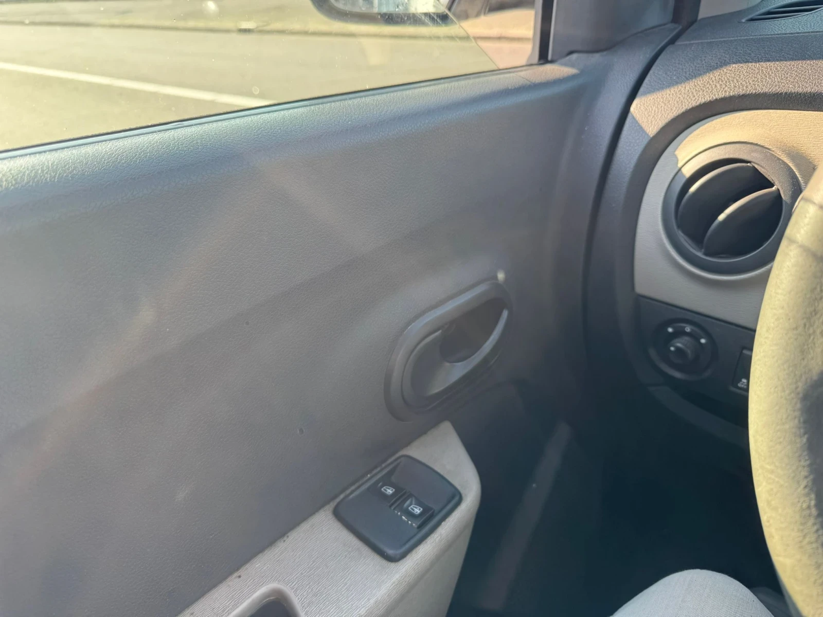 Dacia Dokker 1.5 D Навигация / Климатик, снимка 11 - Автомобили и джипове - 54371247