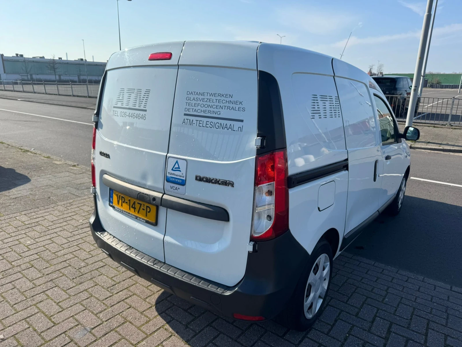 Dacia Dokker 1.5 D Навигация / Климатик, снимка 3 - Автомобили и джипове - 54371247