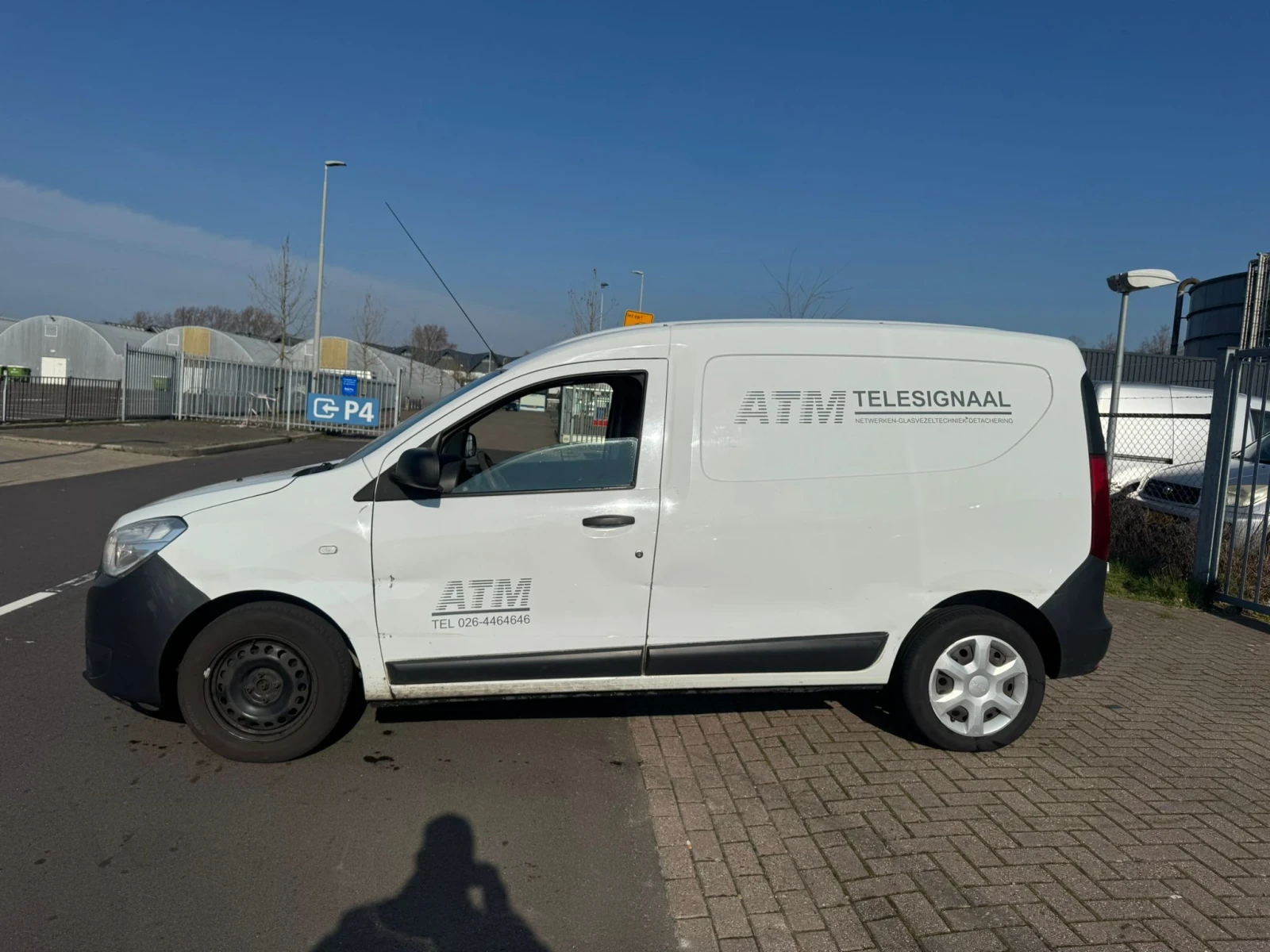 Dacia Dokker 1.5 D Навигация / Климатик, снимка 4 - Автомобили и джипове - 54371247