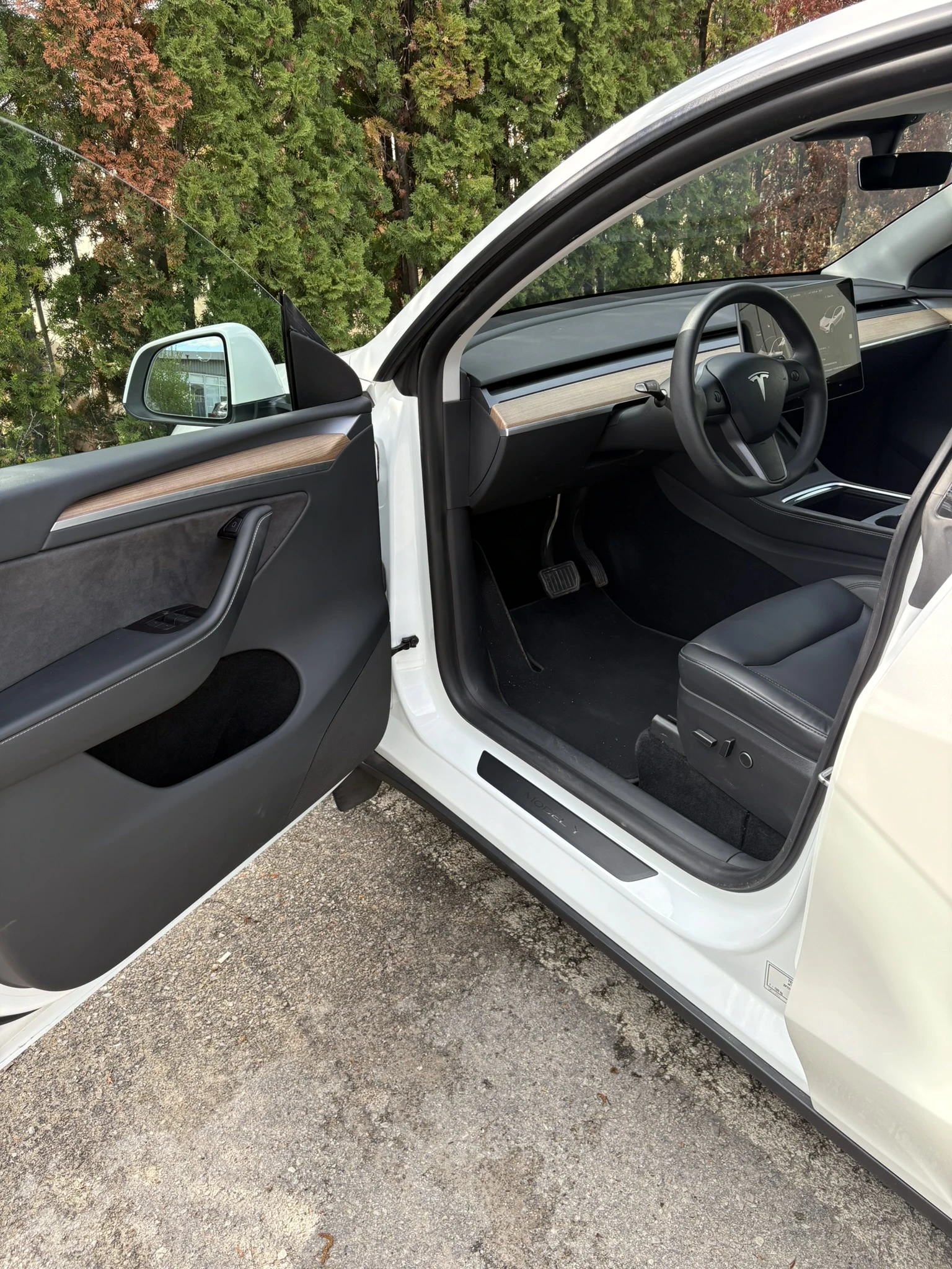 Tesla Model Y LONG RANGE DUAL MOTOR AWD, снимка 7 - Автомобили и джипове - 54406585