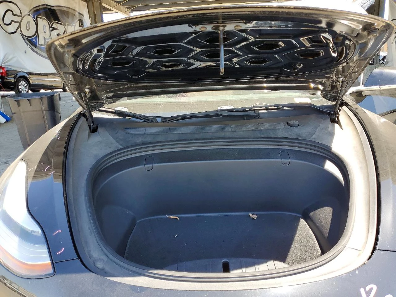Tesla Model 3, снимка 11 - Автомобили и джипове - 54647776