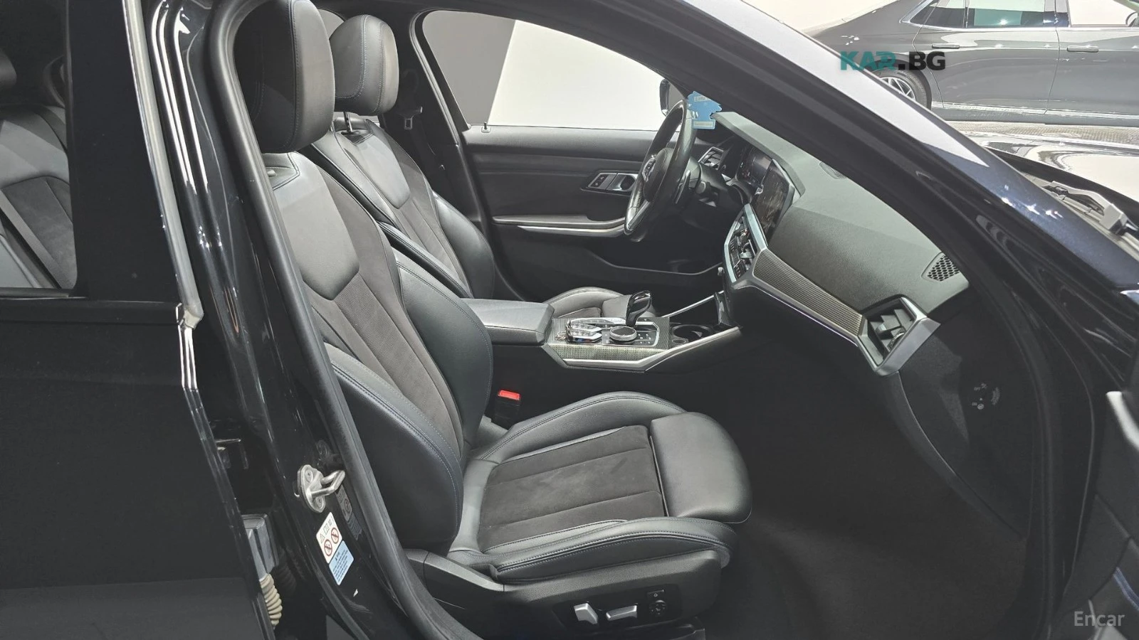 BMW 320 M* SPORT* HEADUP* КАМЕРА* SUNROOF, снимка 9 - Автомобили и джипове - 54813087