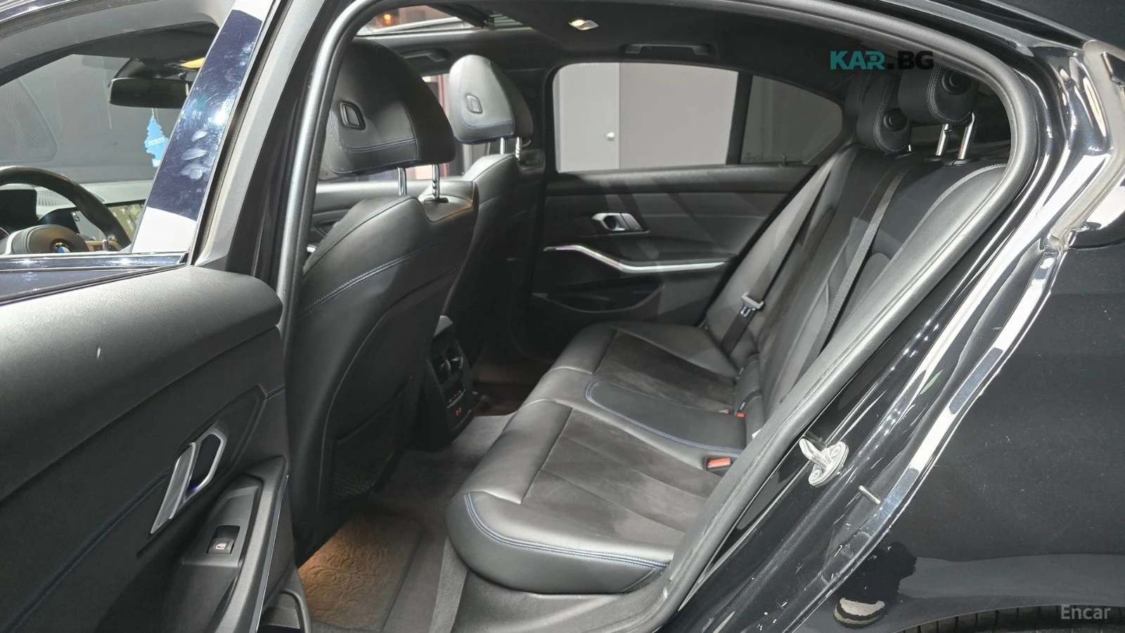 BMW 320 M* SPORT* HEADUP* КАМЕРА* SUNROOF, снимка 10 - Автомобили и джипове - 54813087