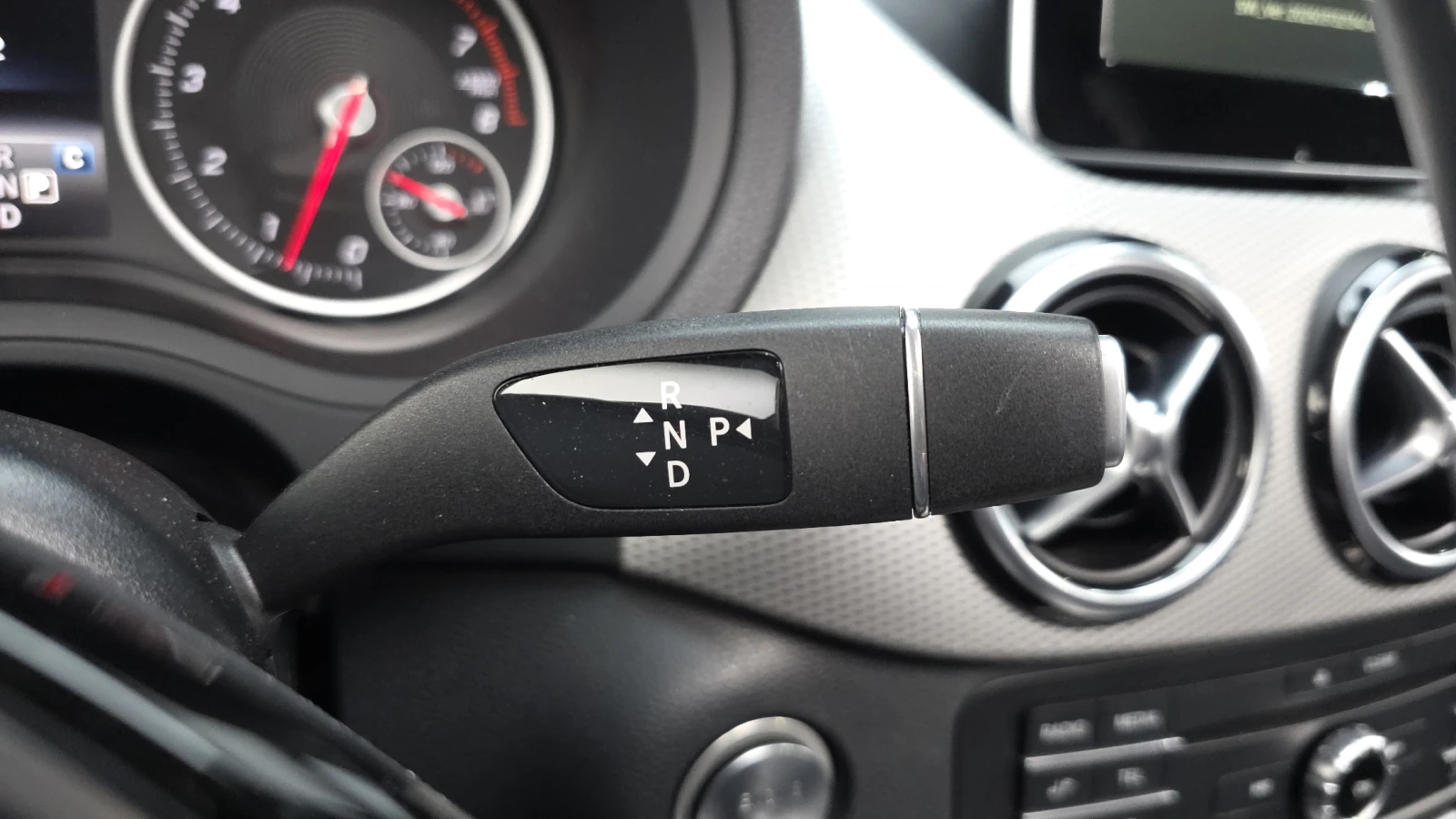 Mercedes-Benz B 220 ЛЮК* КРАЙНА ЦЕНА, снимка 9 - Автомобили и джипове - 55318877