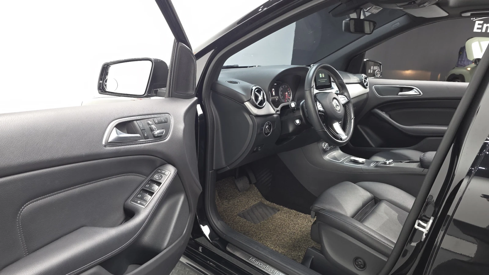 Mercedes-Benz B 220 ЛЮК* КРАЙНА ЦЕНА, снимка 11 - Автомобили и джипове - 55318877