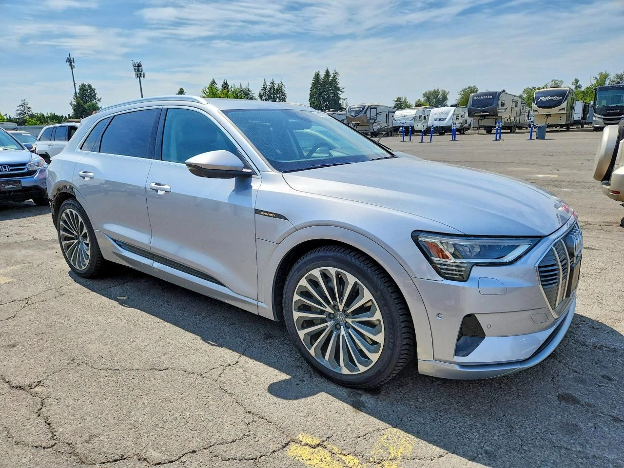 Audi E-Tron Prestige, снимка 4 - Автомобили и джипове - 55534768