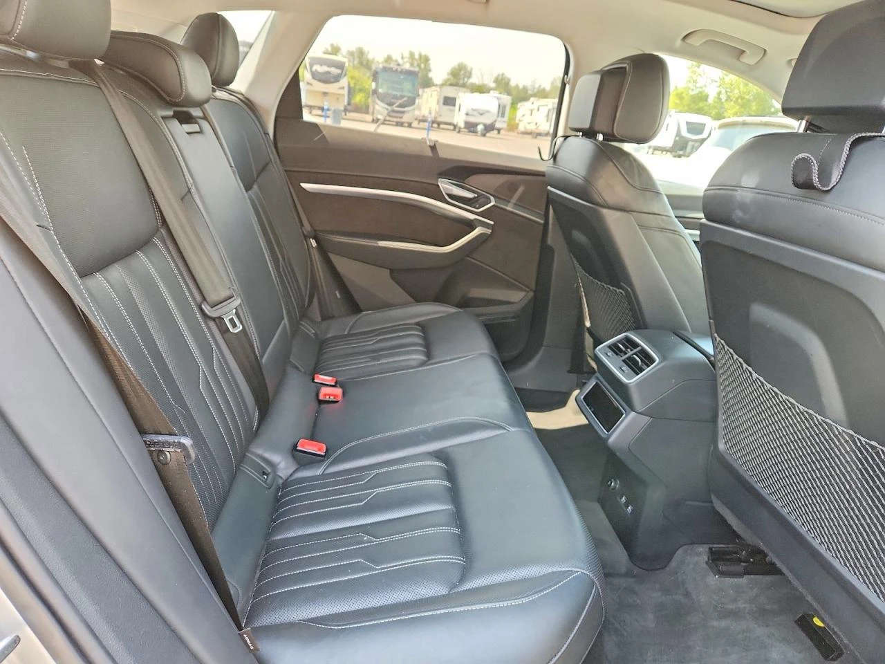 Audi E-Tron Prestige, снимка 10 - Автомобили и джипове - 55534768